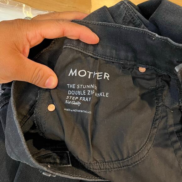 Mother The Stunner Double Zip Ankle Step Fray Jeans in Not Guilty Black Sz 27 - Picture 4 of 9